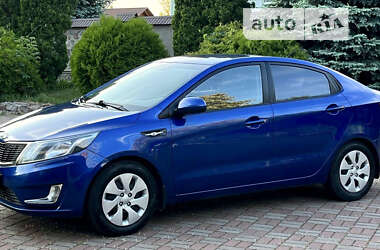 Седан Kia Rio 2012 в Прилуках