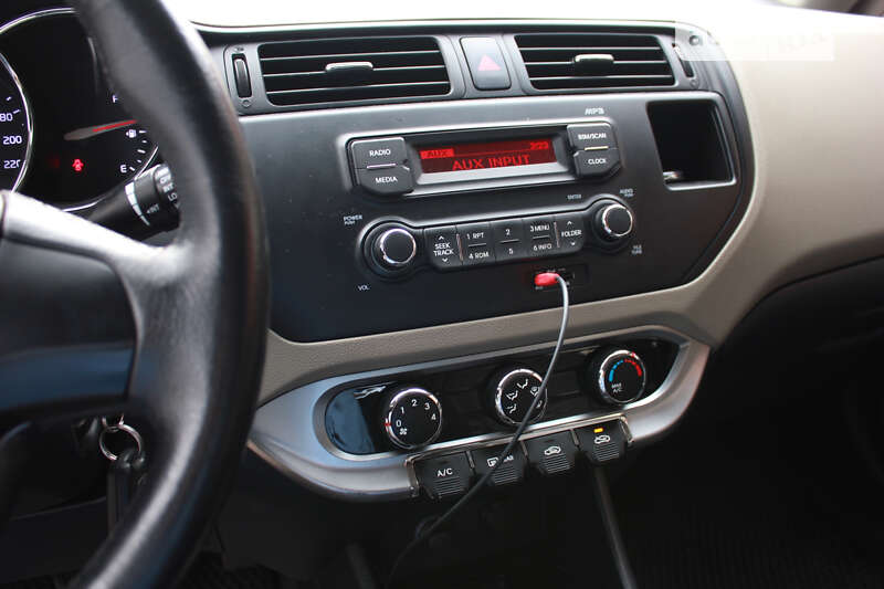 Седан Kia Rio 2012 в Харькове фото 3 Седан Kia Rio 2012 в Харькове
