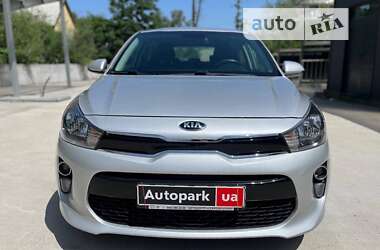 Хэтчбек Kia Rio 2017 в Киеве