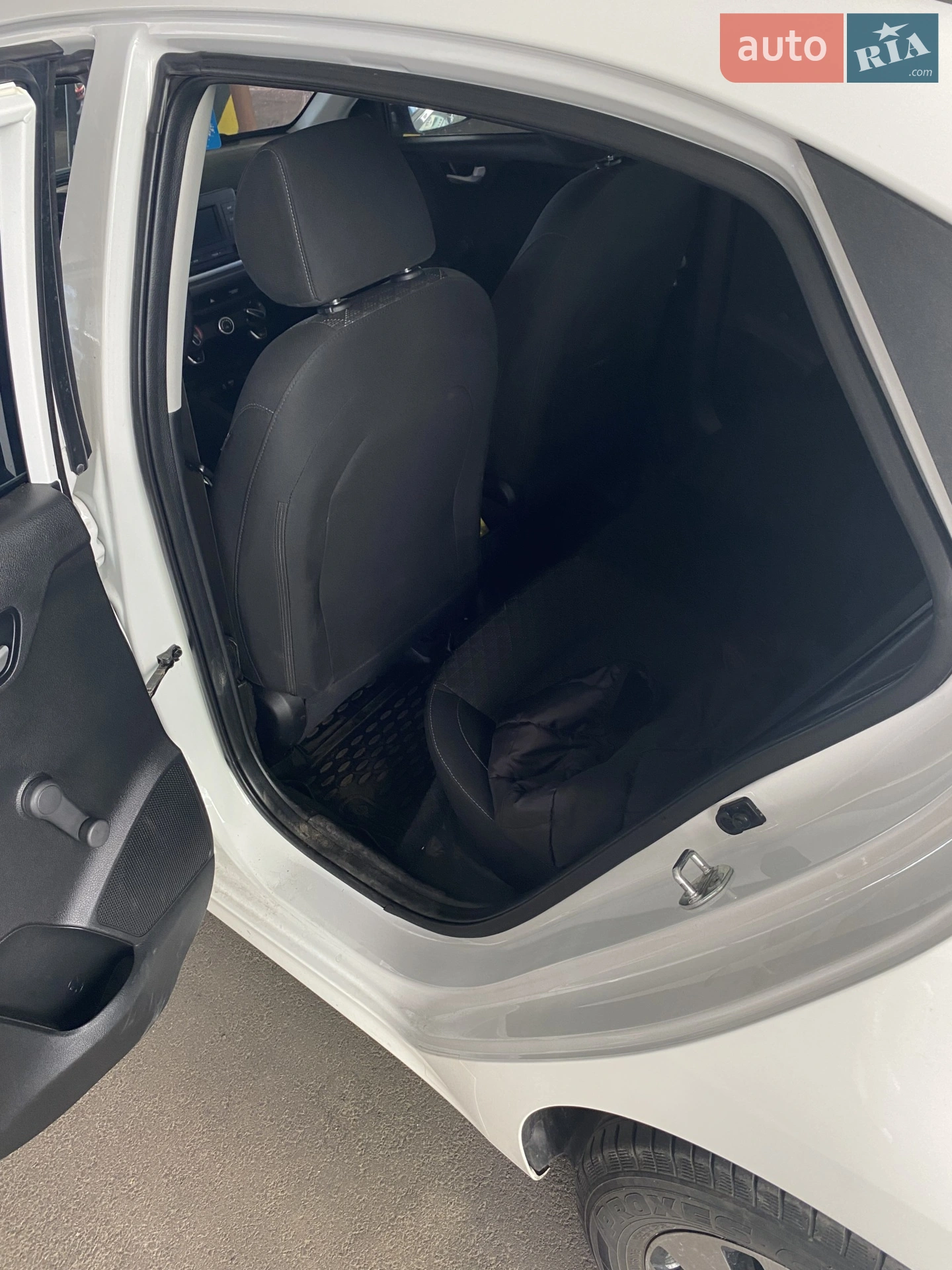 2017 Kia Rio - мініатюра 3