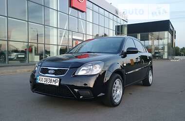 Седан Kia Rio 2011 в Харькове