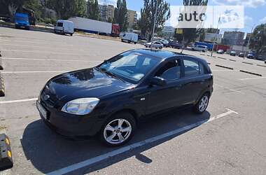 Хетчбек Kia Rio 2006 в Дніпрі