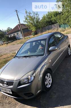 Седан Kia Rio 2011 в Лозовій