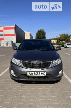 Седан Kia Rio 2012 в Киеве