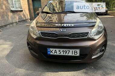 Хэтчбек Kia Rio 2012 в Киеве