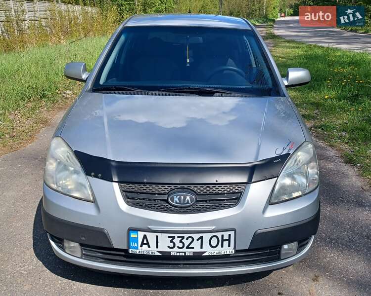 Хэтчбек Kia Rio 2006 в Буче