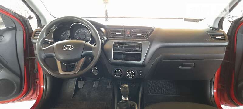 Седан Kia Rio 2011 в Львове