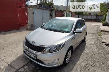 Хэтчбек Kia Rio 2013 в Запорожье