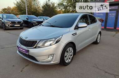 Седан Kia Rio 2012 в Днепре