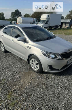 Седан Kia Rio 2012 в Хмельницком