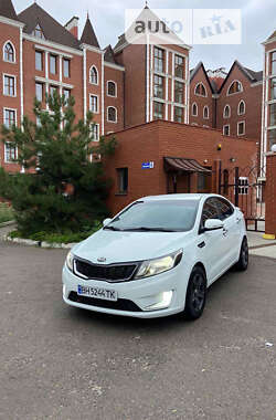 Седан Kia Rio 2013 в Черноморске