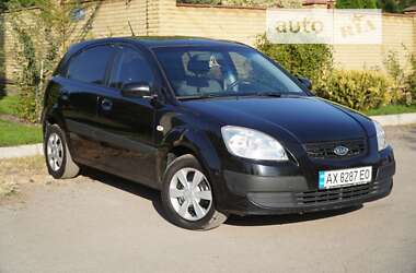 Седан Kia Rio 2006 в Харкові