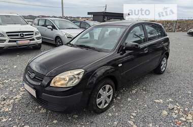 Хетчбек Kia Rio 2007 в Рівному