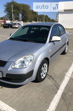 Седан Kia Rio 2007 в Одессе