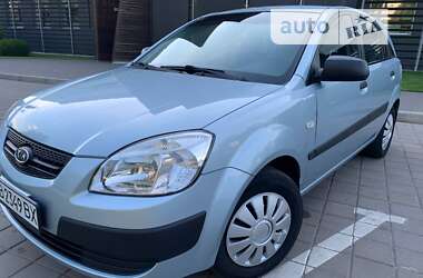 Хэтчбек Kia Rio 2008 в Черкассах