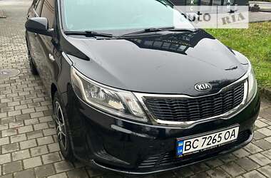 Седан Kia Rio 2013 в Львове