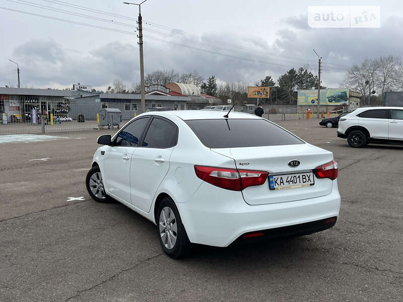 Седан Kia Rio 2012 в Києві