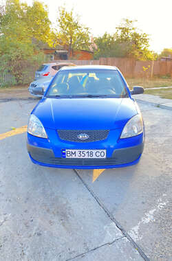 Седан Kia Rio 2007 в Сумах