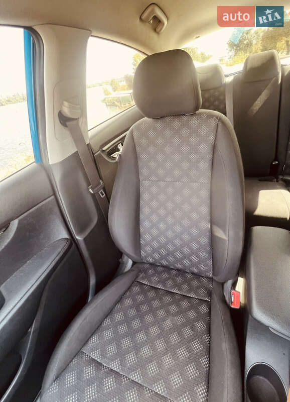 Седан Kia Rio 2018 в Днепре