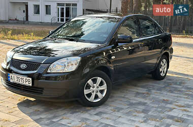 Седан Kia Rio 2009 в Ахтырке