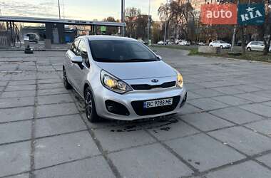 Хетчбек Kia Rio 2011 в Львові