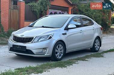 Седан Kia Rio 2012 в Харкові