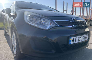 Хетчбек Kia Rio 2012 в Коломиї