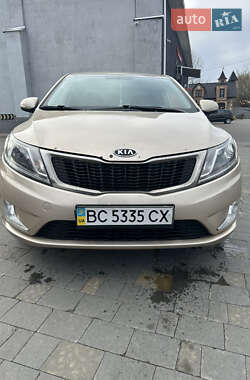 Седан Kia Rio 2012 в Городку