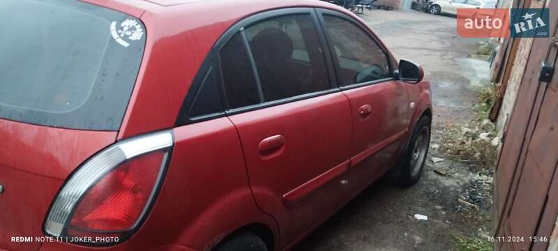 Хэтчбек Kia Rio 2011 в Чернигове