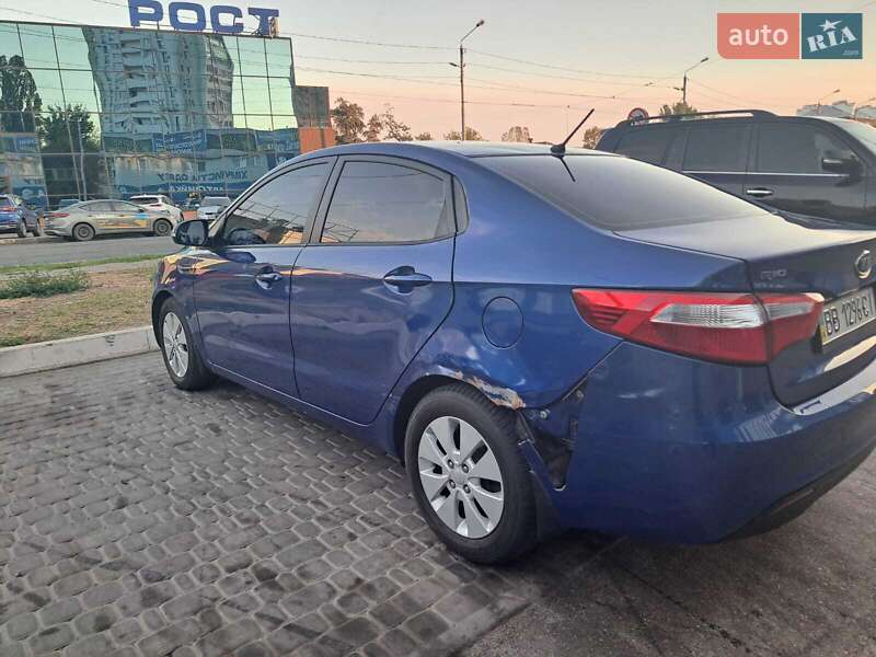 Седан Kia Rio 2013 в Харькове