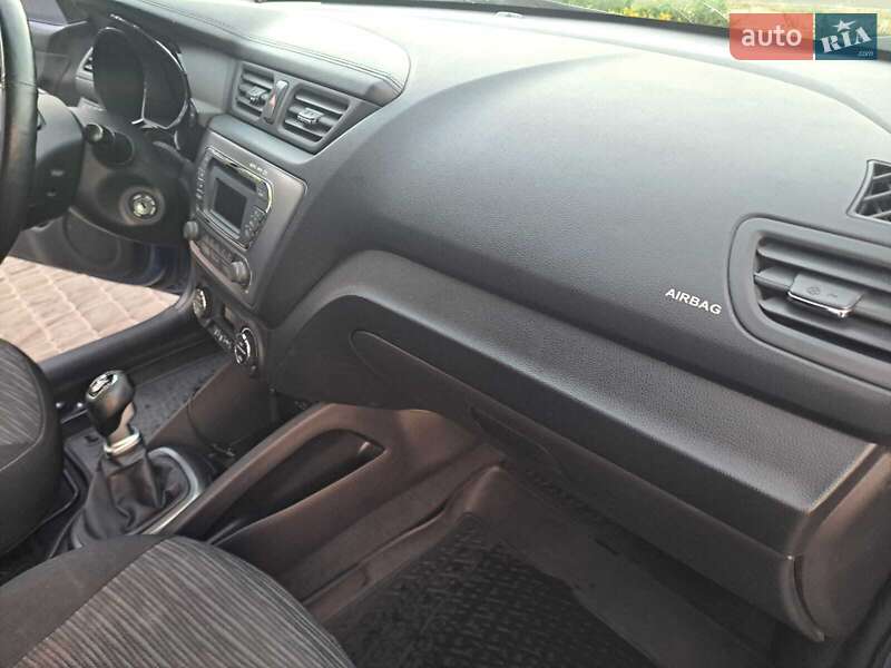 Седан Kia Rio 2013 в Харькове