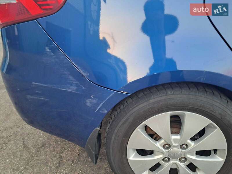 Седан Kia Rio 2013 в Харькове