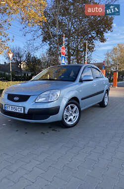 Седан Kia Rio 2006 в Одессе