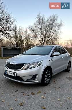 Седан Kia Rio 2012 в Кривом Роге