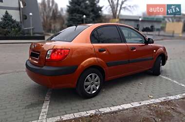 Седан Kia Rio 2007 в Запоріжжі