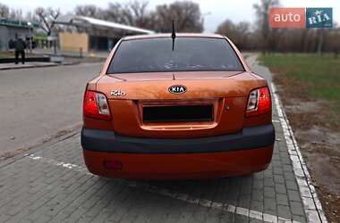 Седан Kia Rio 2007 в Запоріжжі