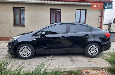 Седан Kia Rio 2015 в Дніпрі