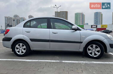 Седан Kia Rio 2007 в Одессе