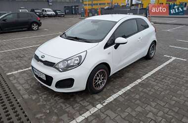 Хэтчбек Kia Rio 2013 в Киеве