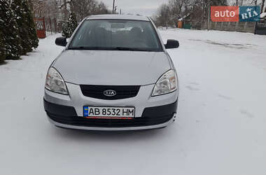 Хэтчбек Kia Rio 2009 в Виннице