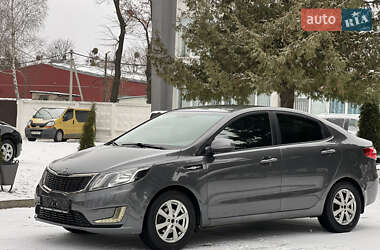 Седан Kia Rio 2012 в Ровно