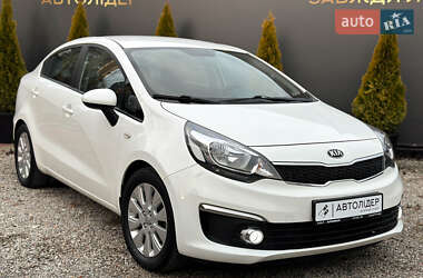 Седан Kia Rio 2016 в Одесі