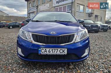 Седан Kia Rio 2012 в Смілі