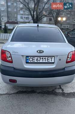 Седан Kia Rio 2008 в Черновцах