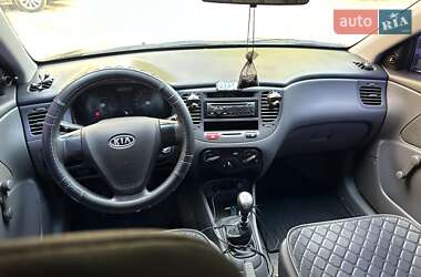 Седан Kia Rio 2008 в Кропивницькому