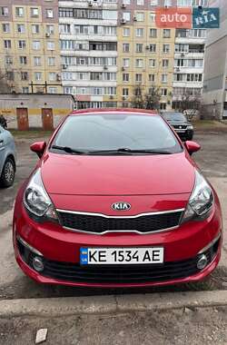 Седан Kia Rio 2017 в Новомосковську