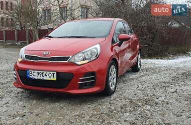 Хетчбек Kia Rio 2016 в Івано-Франківську