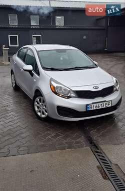 Седан Kia Rio 2013 в Котельві