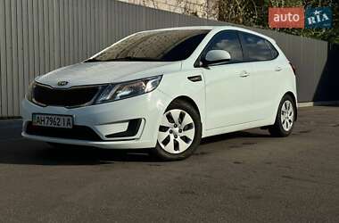 Хетчбек Kia Rio 2012 в Дніпрі