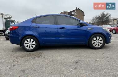 Седан Kia Rio 2013 в Києві